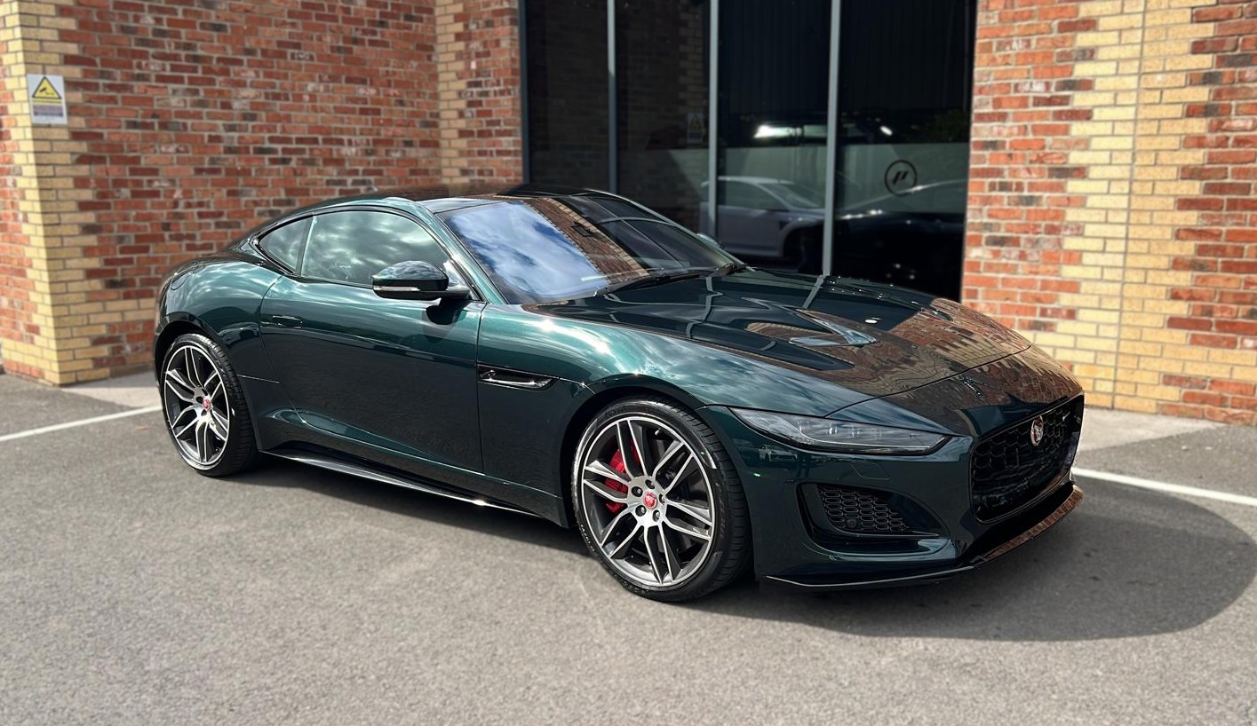 Jaguar F-Type P450 AWD
